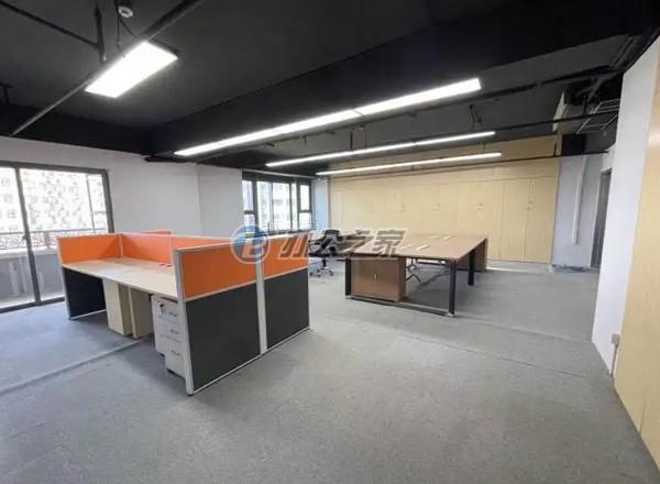 現(xiàn)代廣場(chǎng)