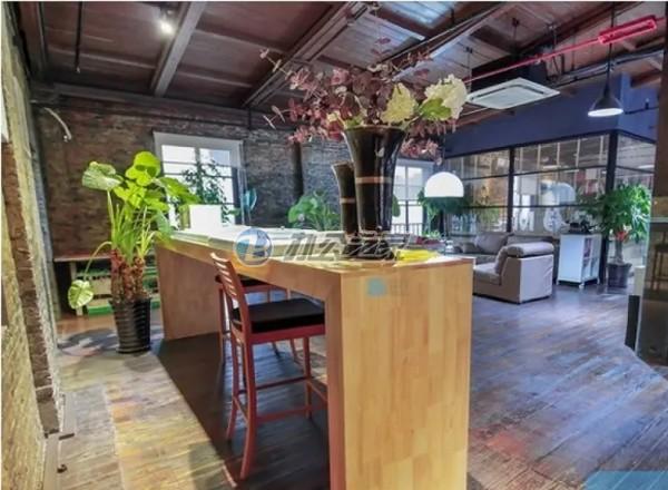 E倉(cāng)創(chuàng)意園