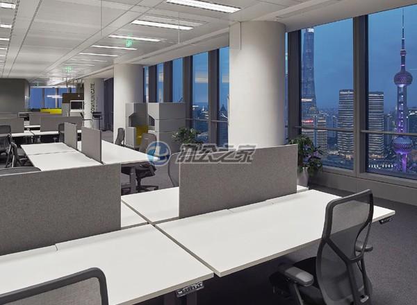 白玉蘭廣場(chǎng)(金光中心)