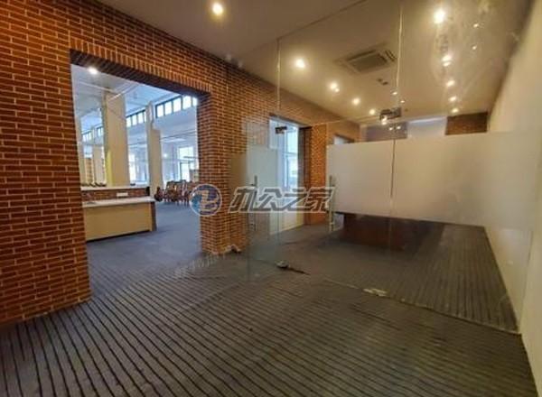 復(fù)地·四季廣場(chǎng)