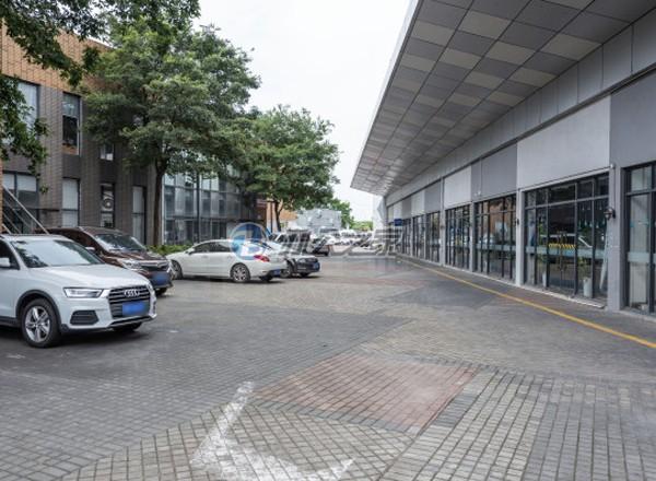 寶車(chē)薈復(fù)地國(guó)際汽車(chē)商務(wù)園