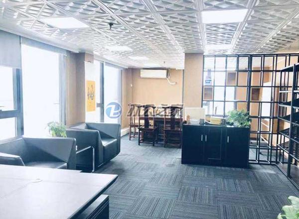 華商時(shí)代廣場(chǎng)