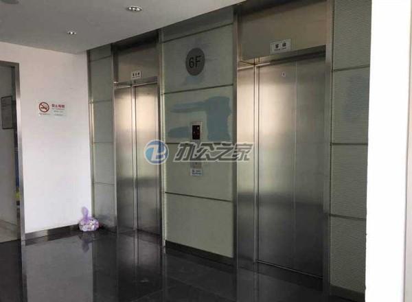 華商時(shí)代廣場(chǎng)