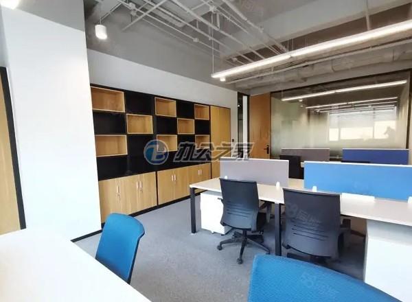 南翔東方偉業(yè)廣場(chǎng)