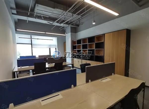 南翔東方偉業(yè)廣場(chǎng)