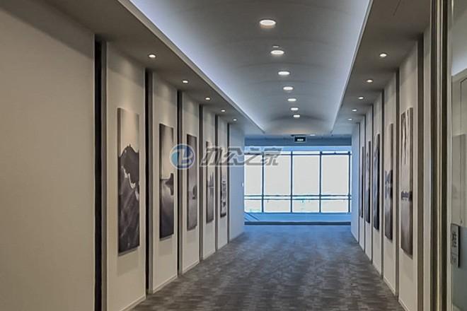 雷格斯(龍之夢(mèng)麗晶大廈)