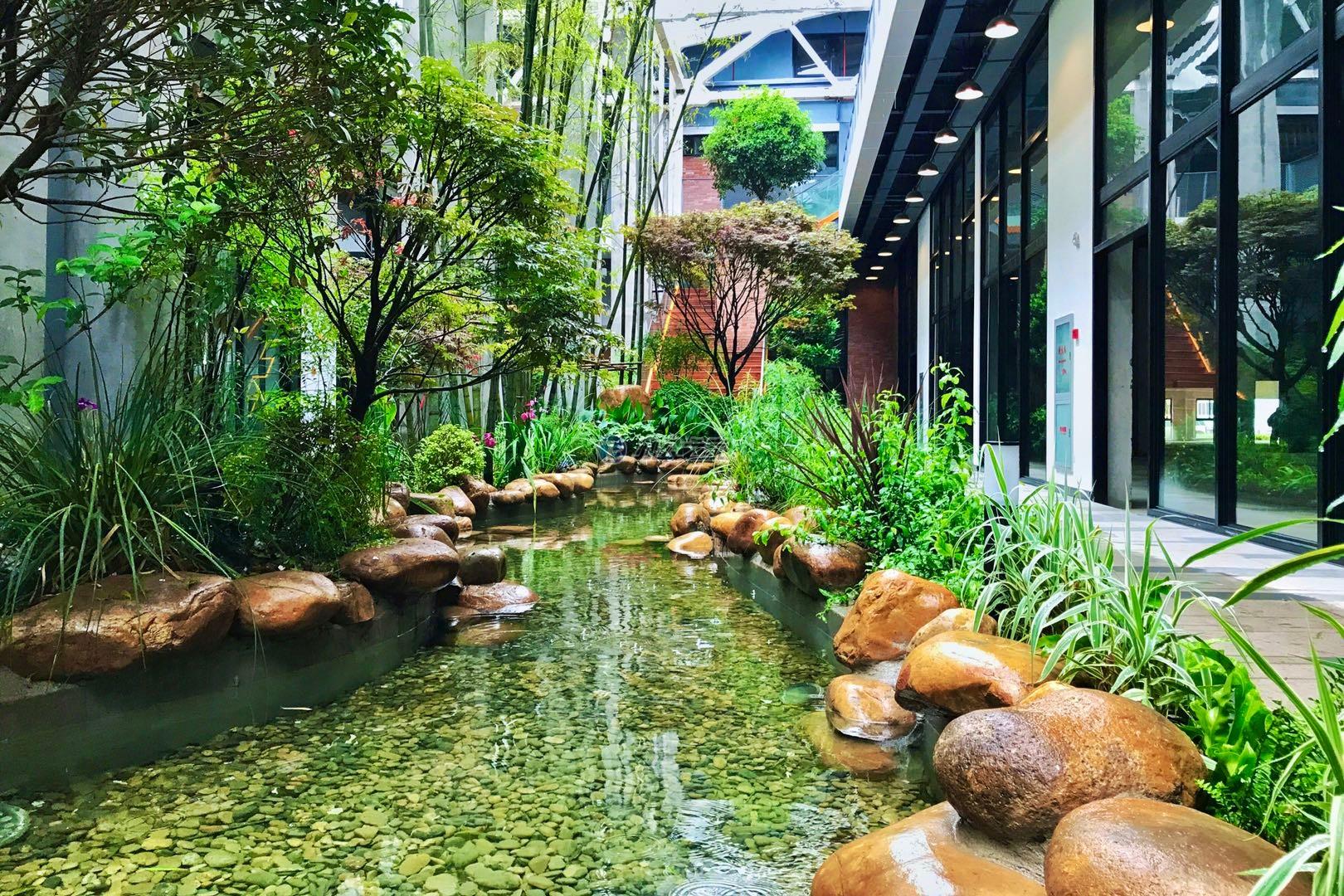 芳華德必運(yùn)動(dòng)loft