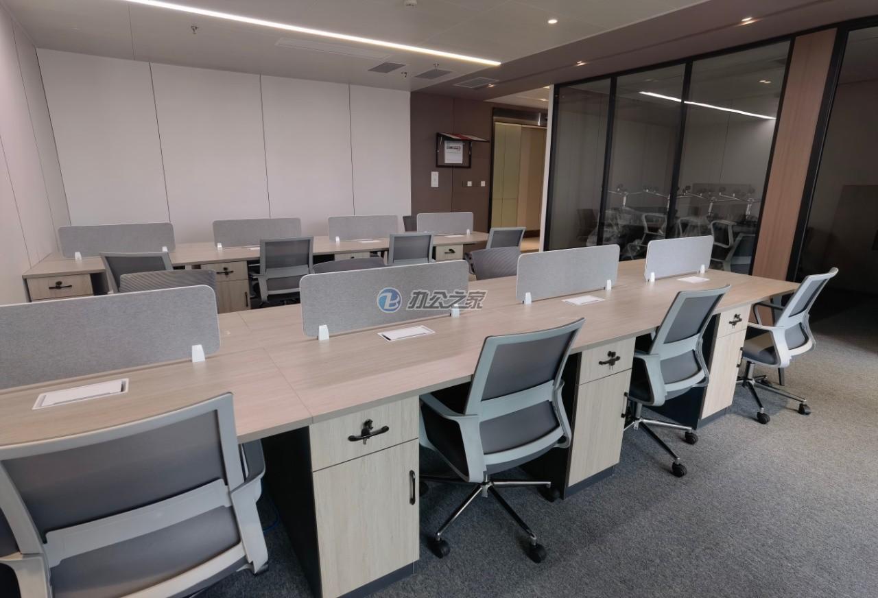 東方金融廣場(chǎng)