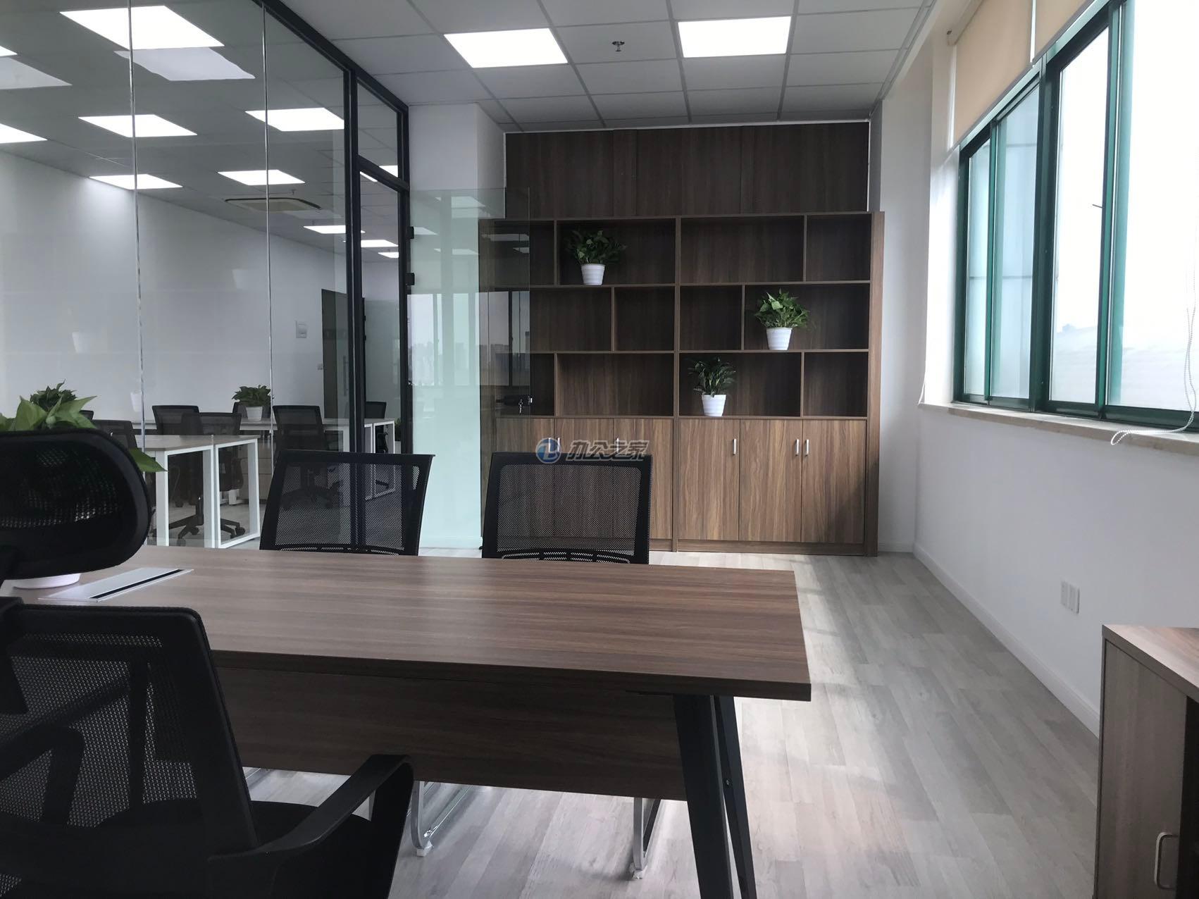 龍陽商務(wù)樓