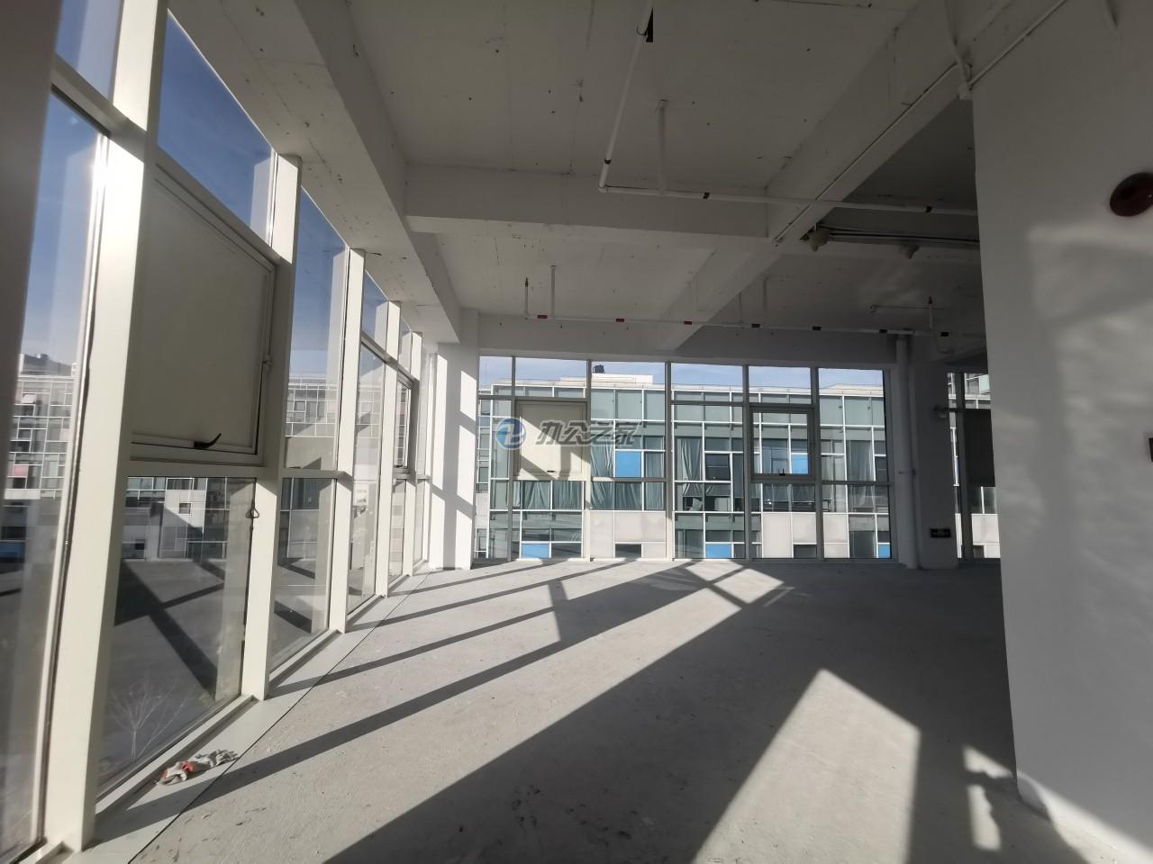 金橋萬(wàn)創(chuàng)中心