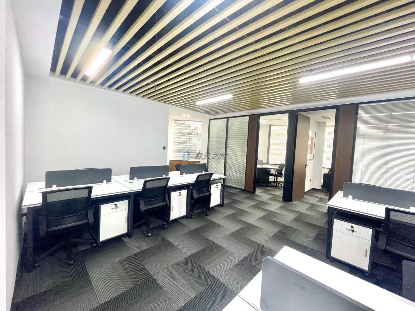 世界廣場(chǎng)