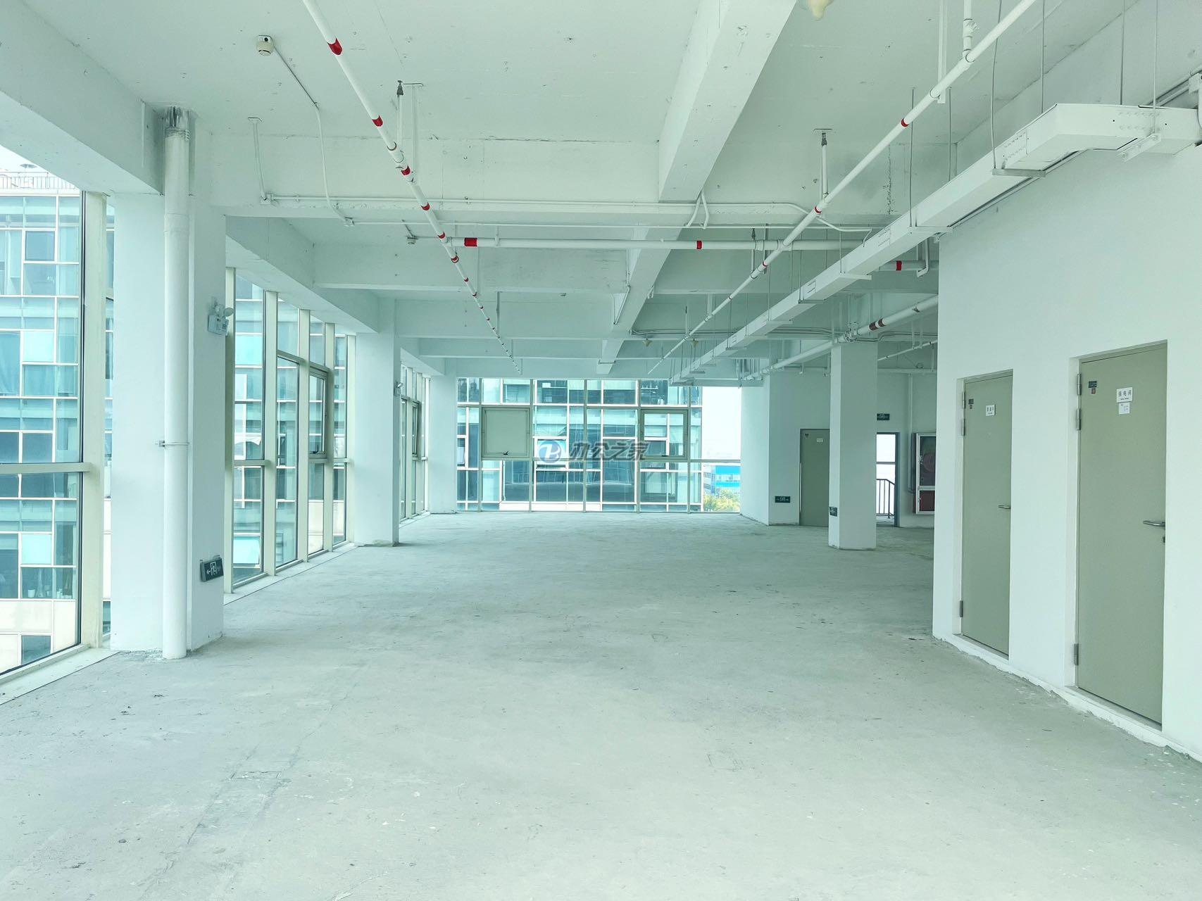 金橋萬(wàn)創(chuàng)中心