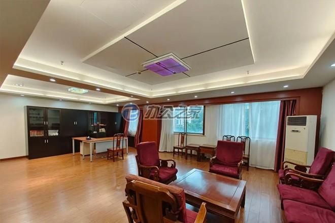 新興醫(yī)藥辦公樓