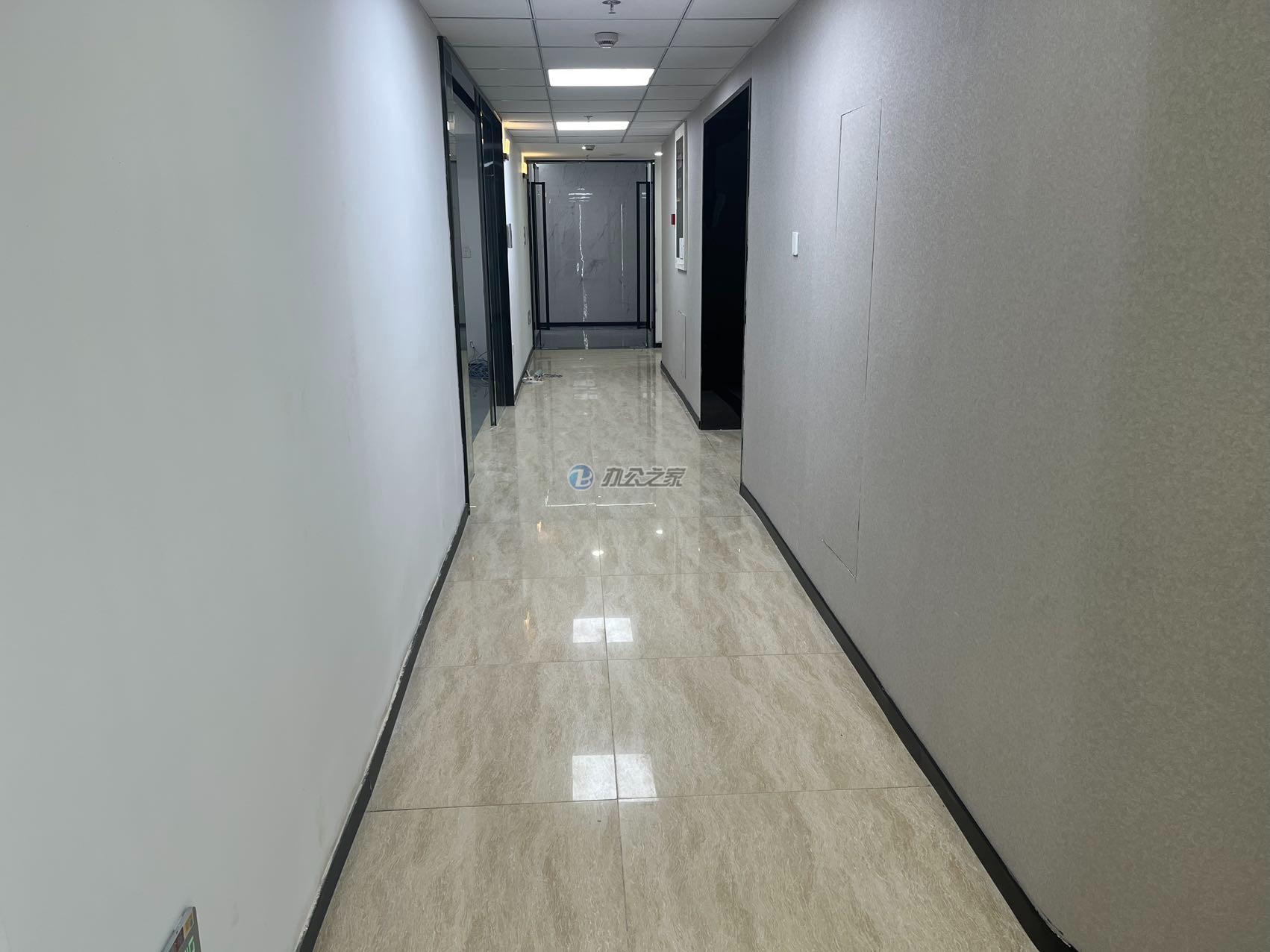 內(nèi)外聯(lián)大廈