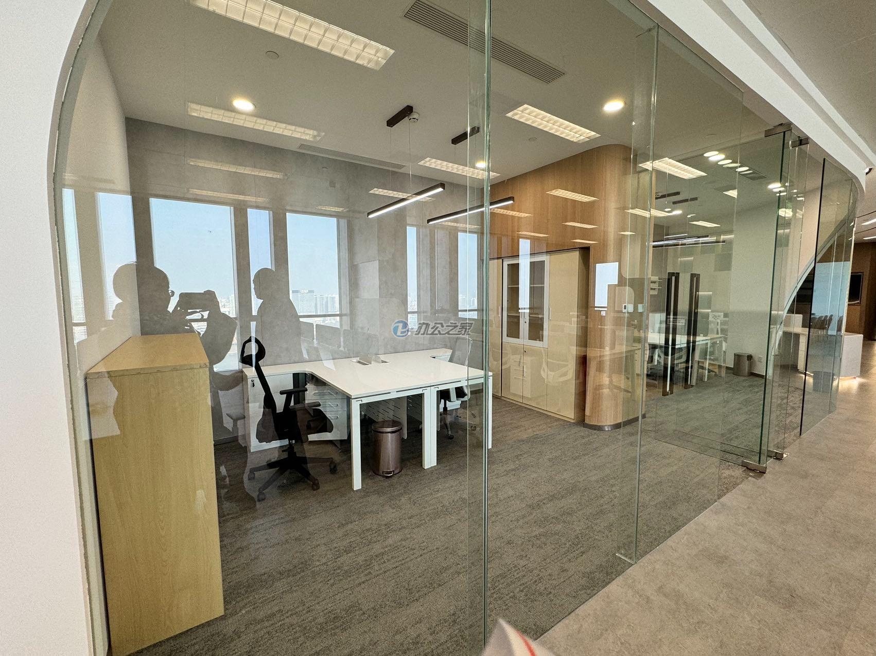 陸家嘴濱江中心