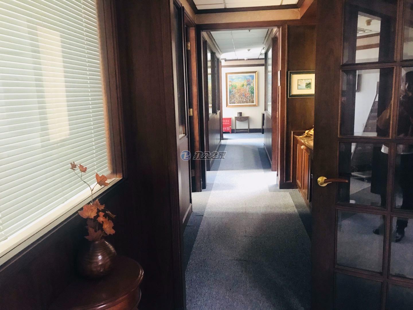 新上海國際大廈