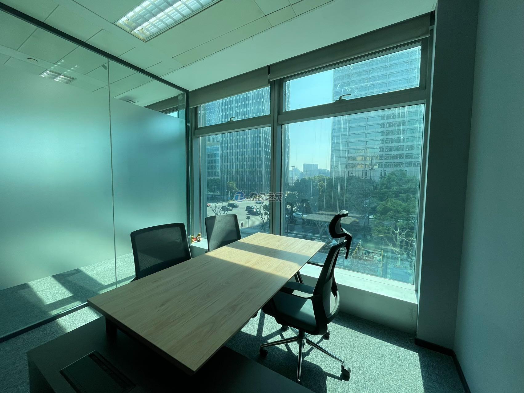 長(zhǎng)泰國(guó)際金融大廈