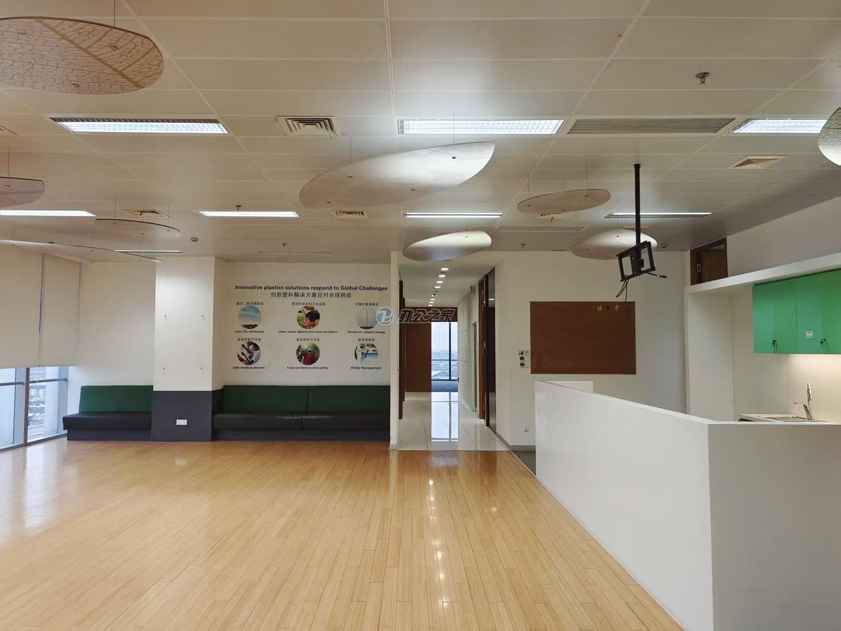 展想廣場(chǎng)