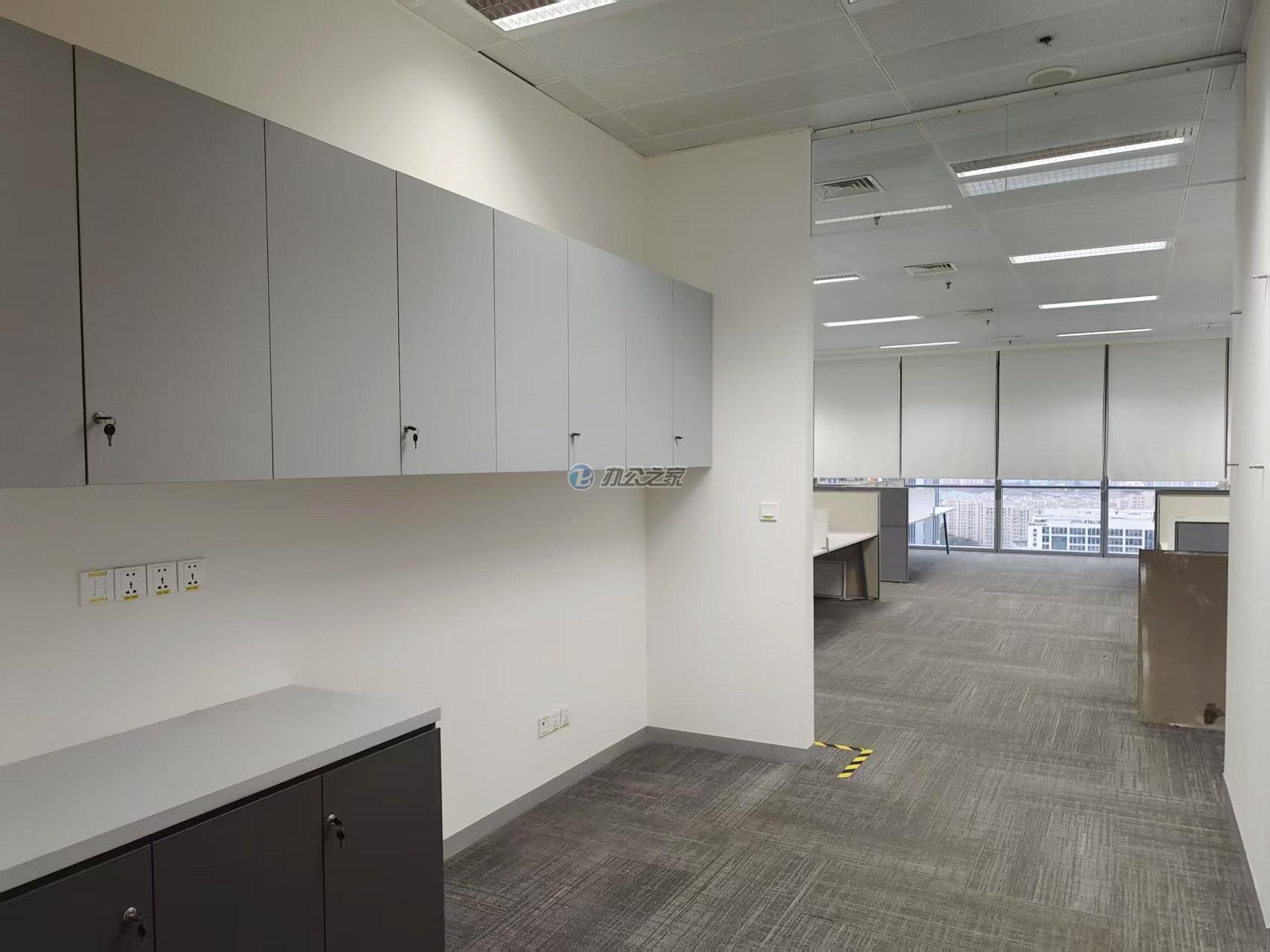 展想廣場(chǎng)