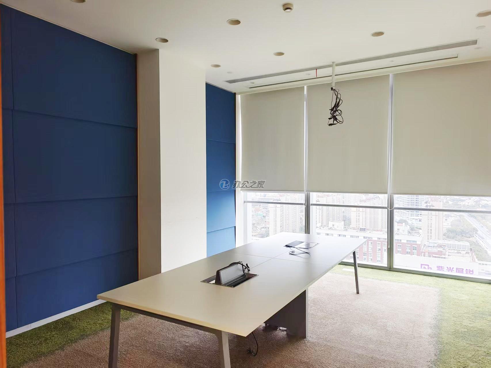 展想廣場(chǎng)