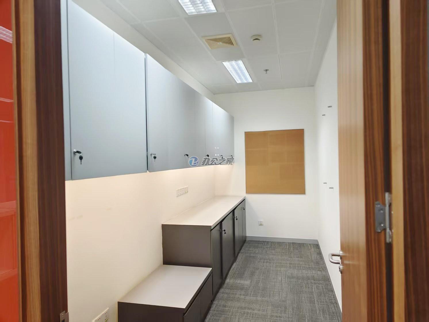 展想廣場(chǎng)