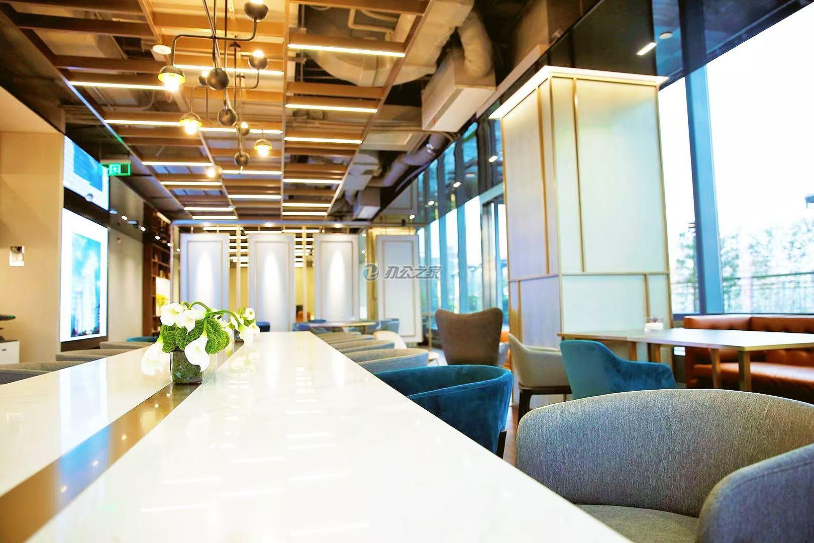 陸家嘴金融廣場(chǎng)