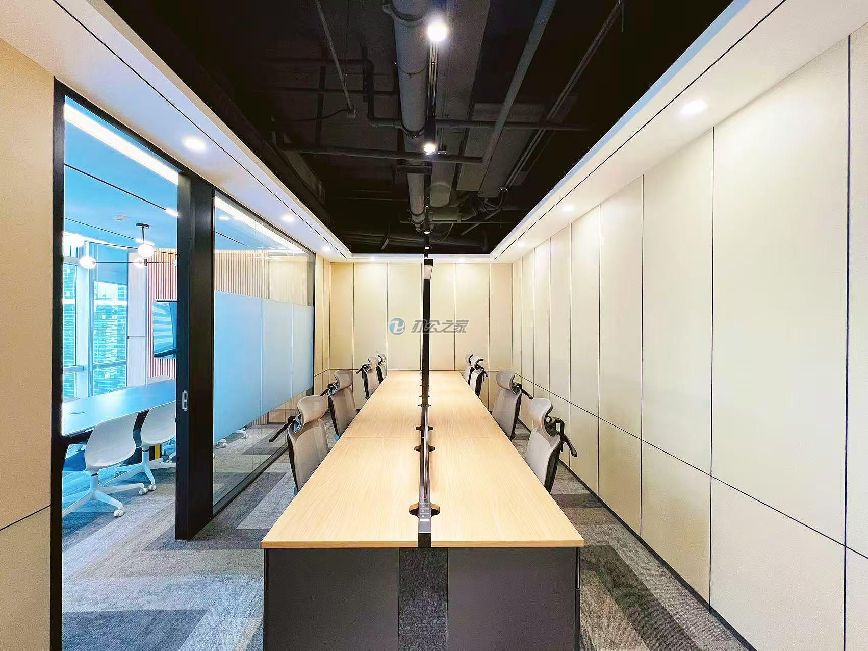 新梅聯(lián)合廣場(chǎng)