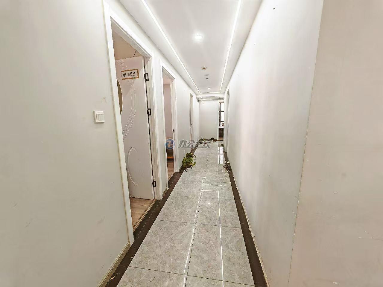 隆宇大廈